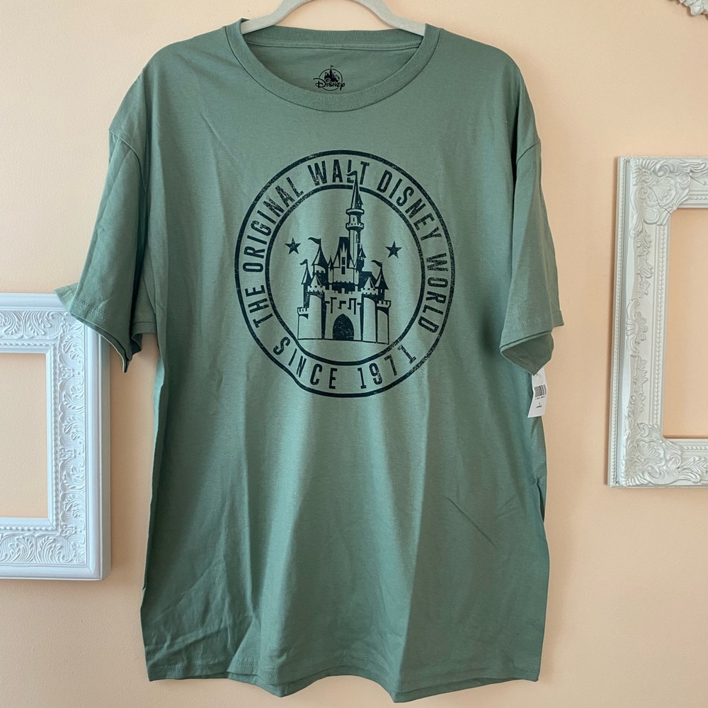 NWT Disney World Men's Green T-Shirt Size L